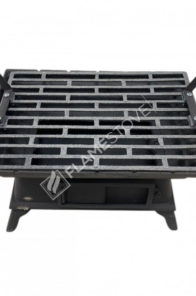 Küçük Kare Ahşap Saplı Döküm Mangal