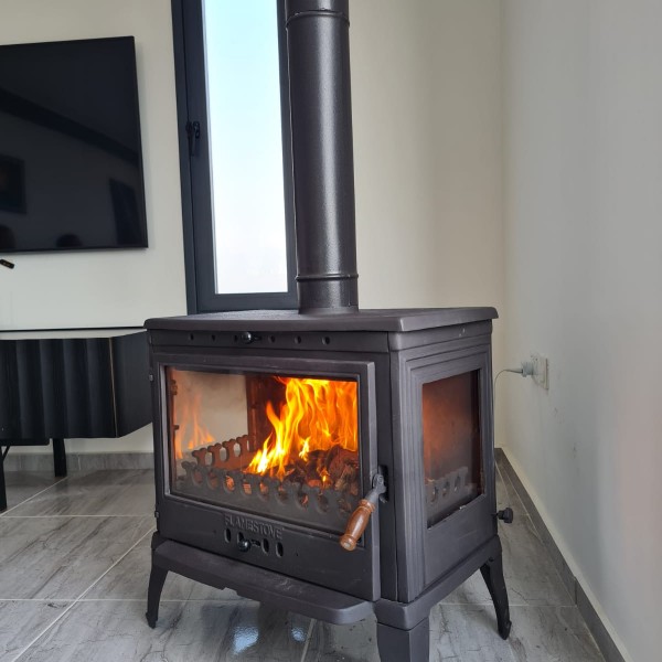 Yüksek Verimli Döküm Odun & Kömür Sobası - Retro Lux, Çift Yanmalı Sistem