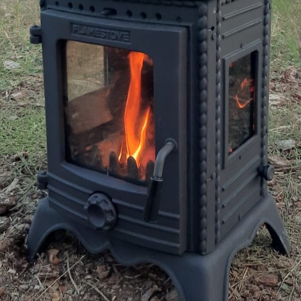 Minör Lüx 3 Taraflı Camlı Çift Yanmalı Döküm Soba | Yüksek Verimli Odun & Kömür Sobası, A Sınıfı, Schott Robax Camlı, 50 m² Isıtma