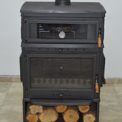  Retro Dik Fırınlı Odun Hazneli Yan Kapaklı Döküm Soba | Çift Yanmalı, Schott Robax Camlı, Termostatlı Fırın, 13 kW