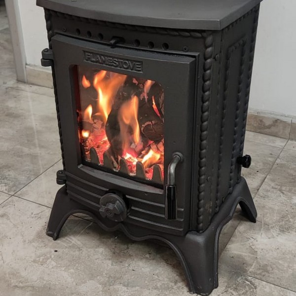 Minör Yüksek Mukavemetli Pik Döküm Soba | Yüksek Verimli Odun & Kömür Sobası, Schott Robax Camlı, 50 m2 Isıtma